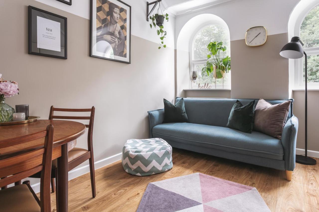 14 Church Street- Close To Windermere Train Station 외부 사진